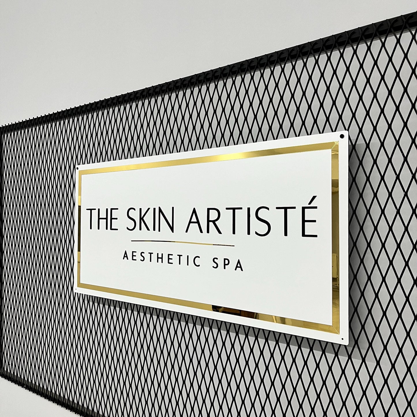 Rectangle Sign For Business Decor | White Background Mirror Sign