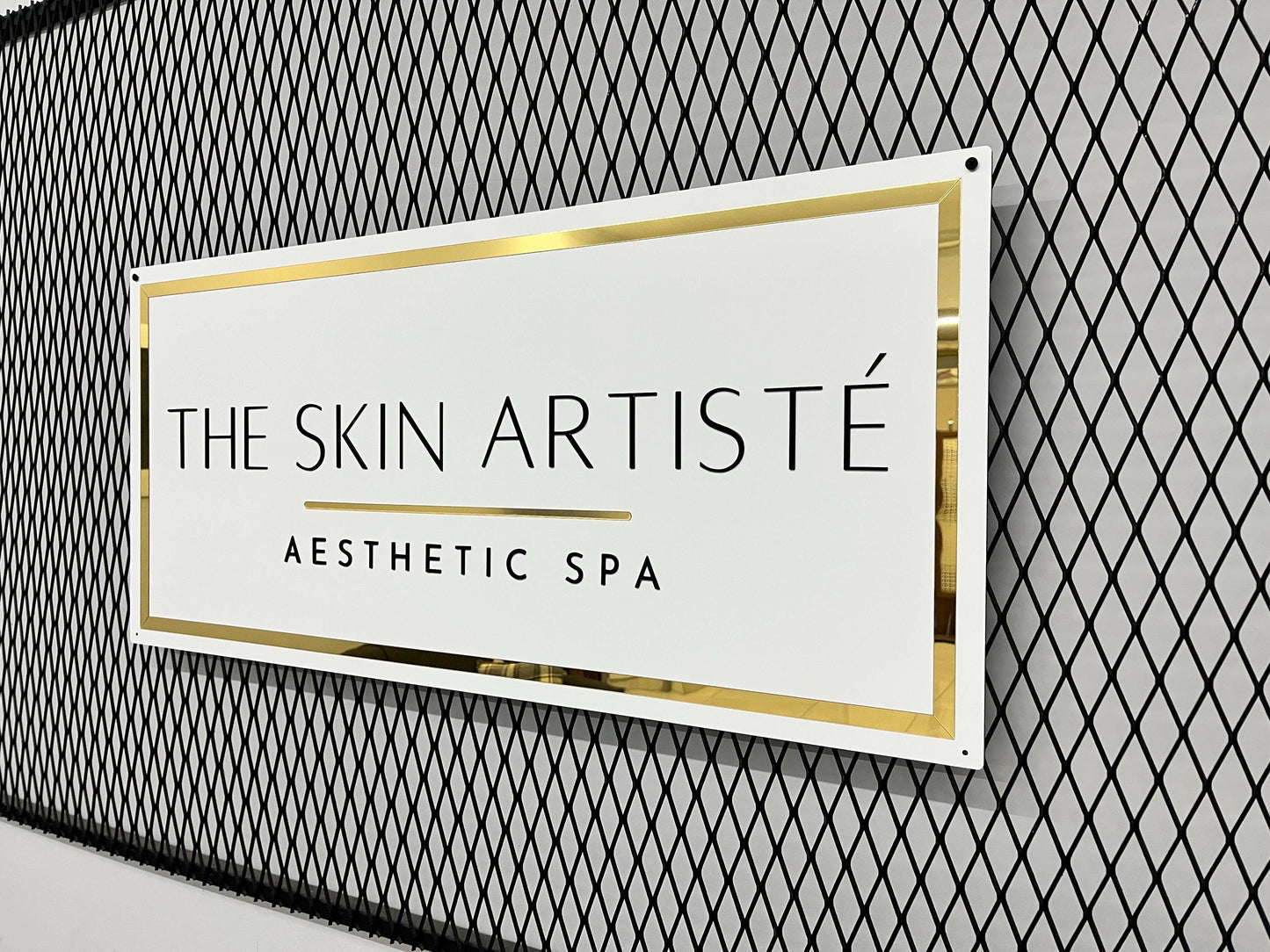 Rectangle Sign For Business Decor | White Background Mirror Sign
