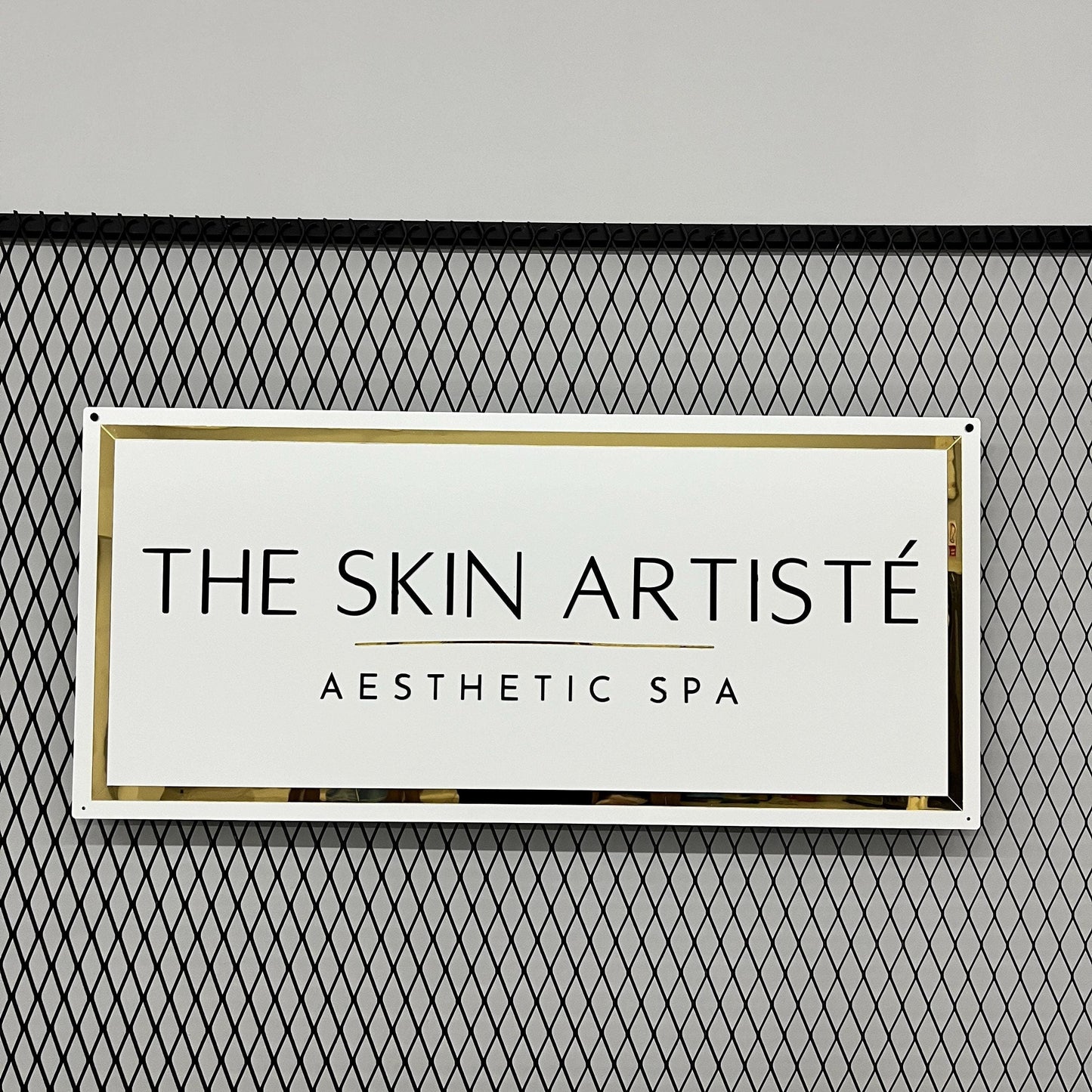 Rectangle Sign For Business Decor | White Background Mirror Sign
