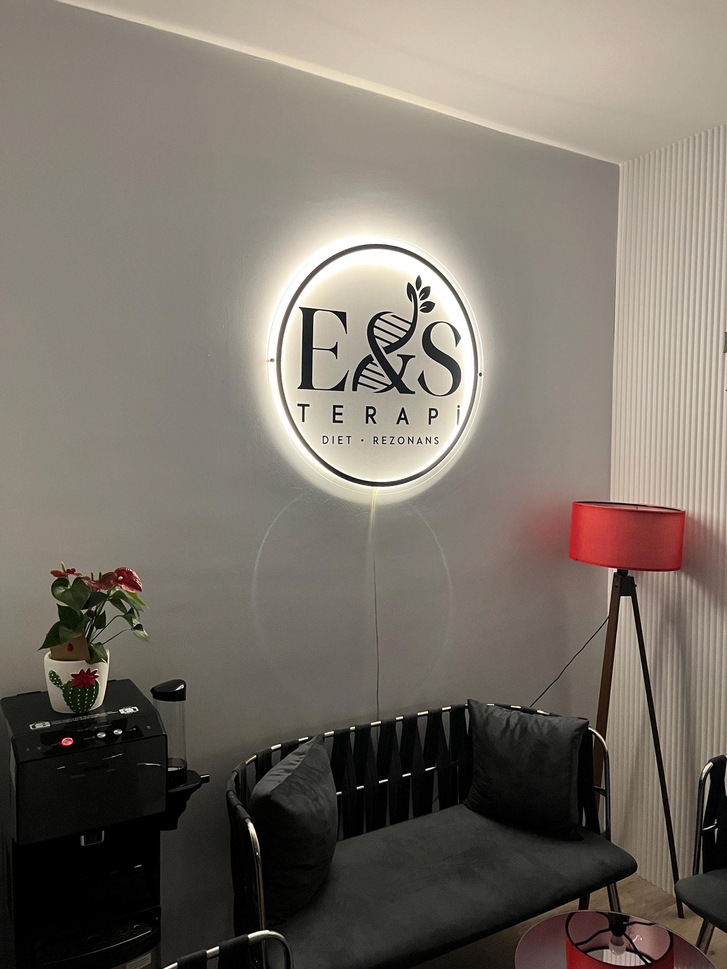Clear Acrylic Round Custom Neon Sign, Backlit Acrylic Sign, Personalized Business Name Sign, Salon Wall Decor, Office Sign, Storefront Sign