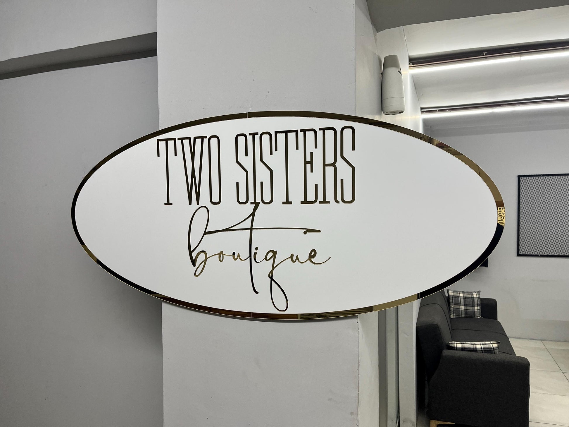 Custom Oval Sign For Business Decor | White Background Mirror Sign